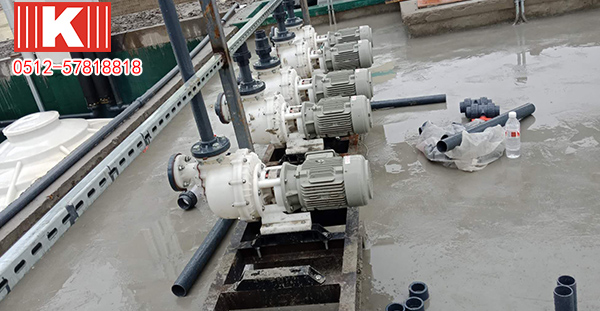 昆山國寶過濾機有限公司耐腐蝕自吸泵能夠輸送堿液嗎？